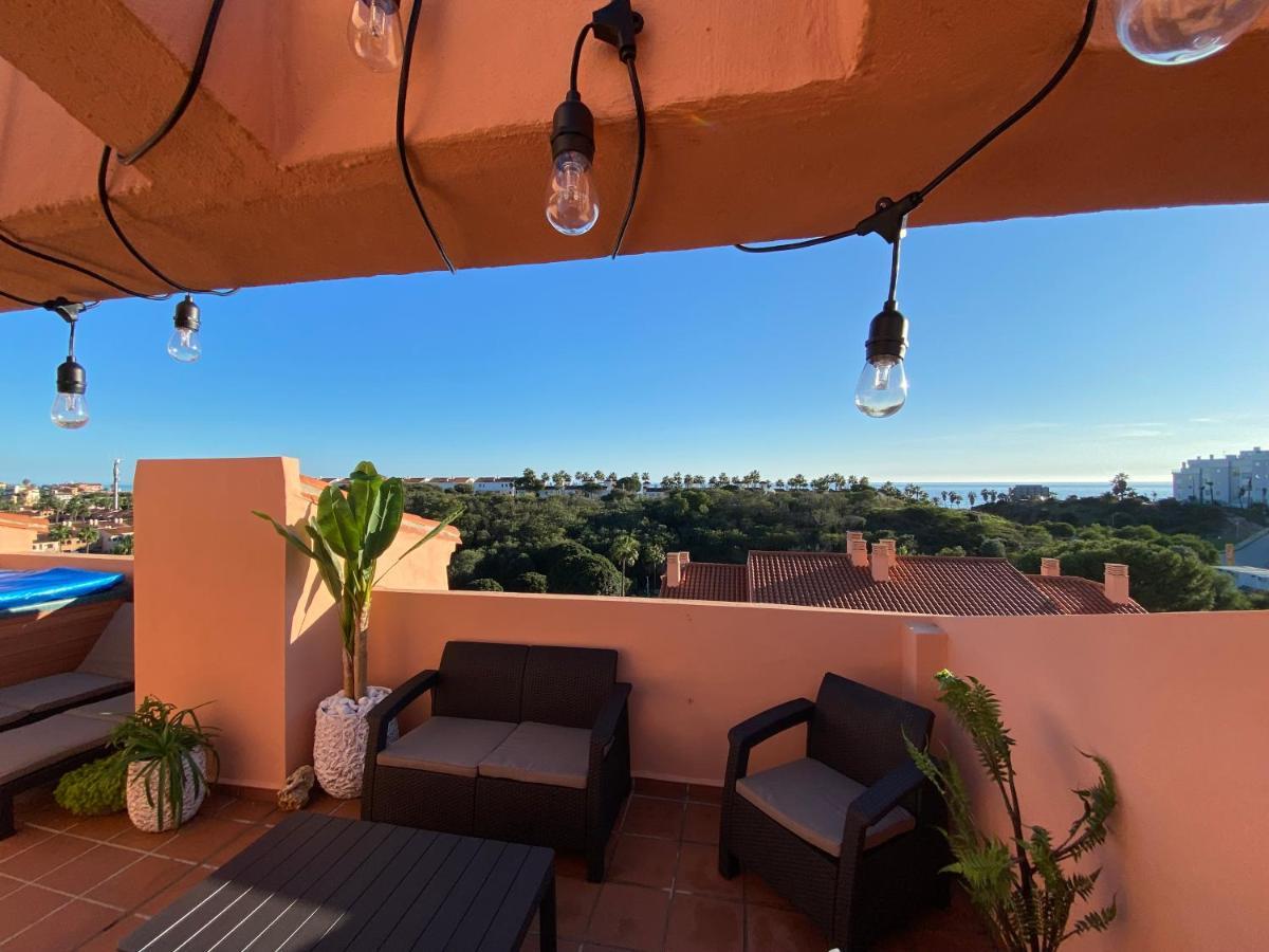 Spacious And Stylish Penthouse In Mijas El Faro Luaran gambar